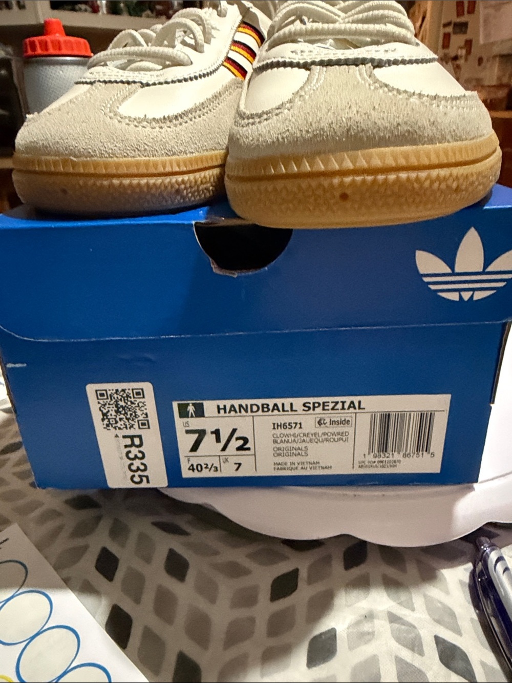 Adidas Kids Handball Spezial Shoes - White with Gum Sole (Kids)